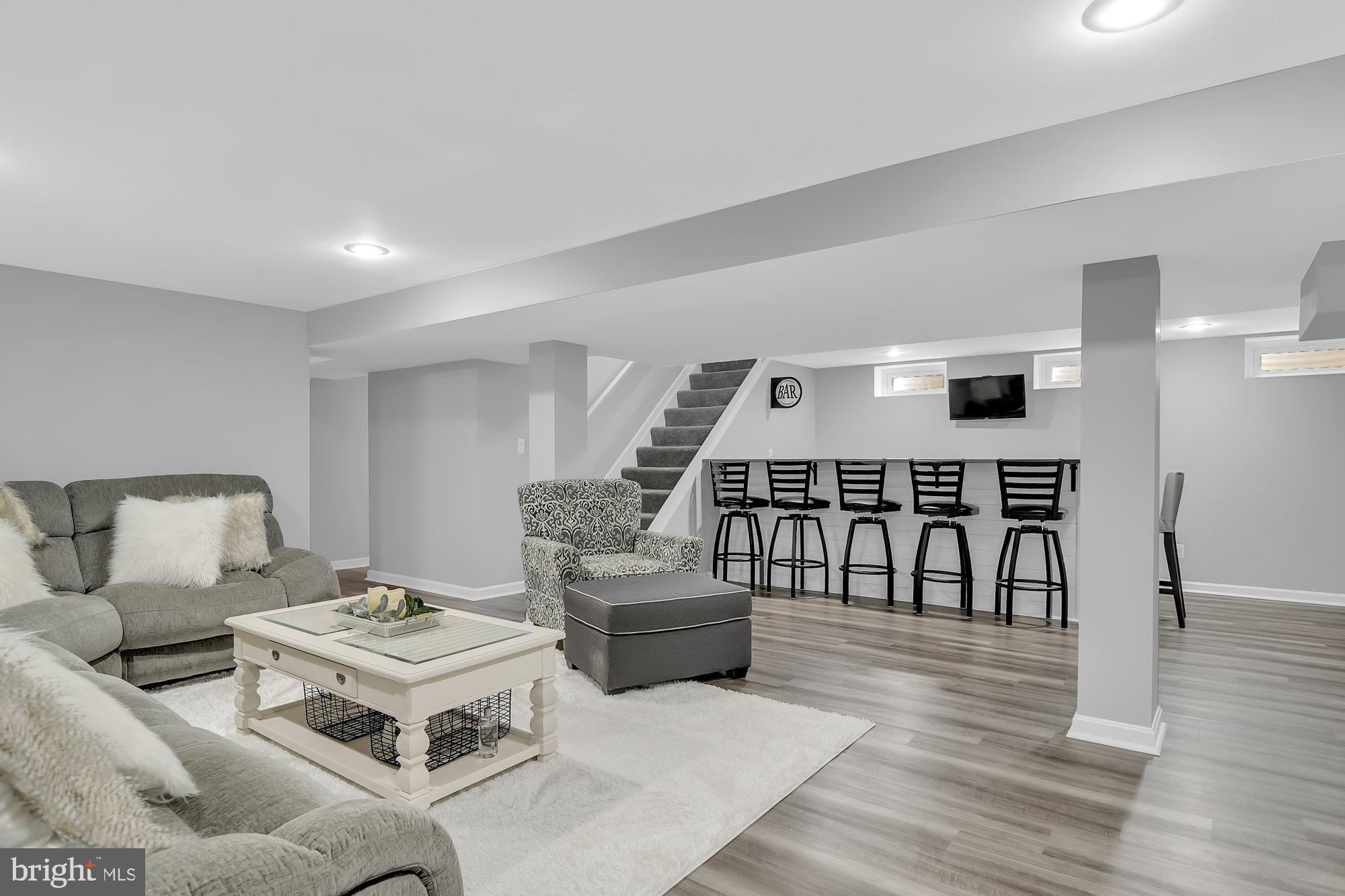 WAKEFIELD MEADOWS - Residential