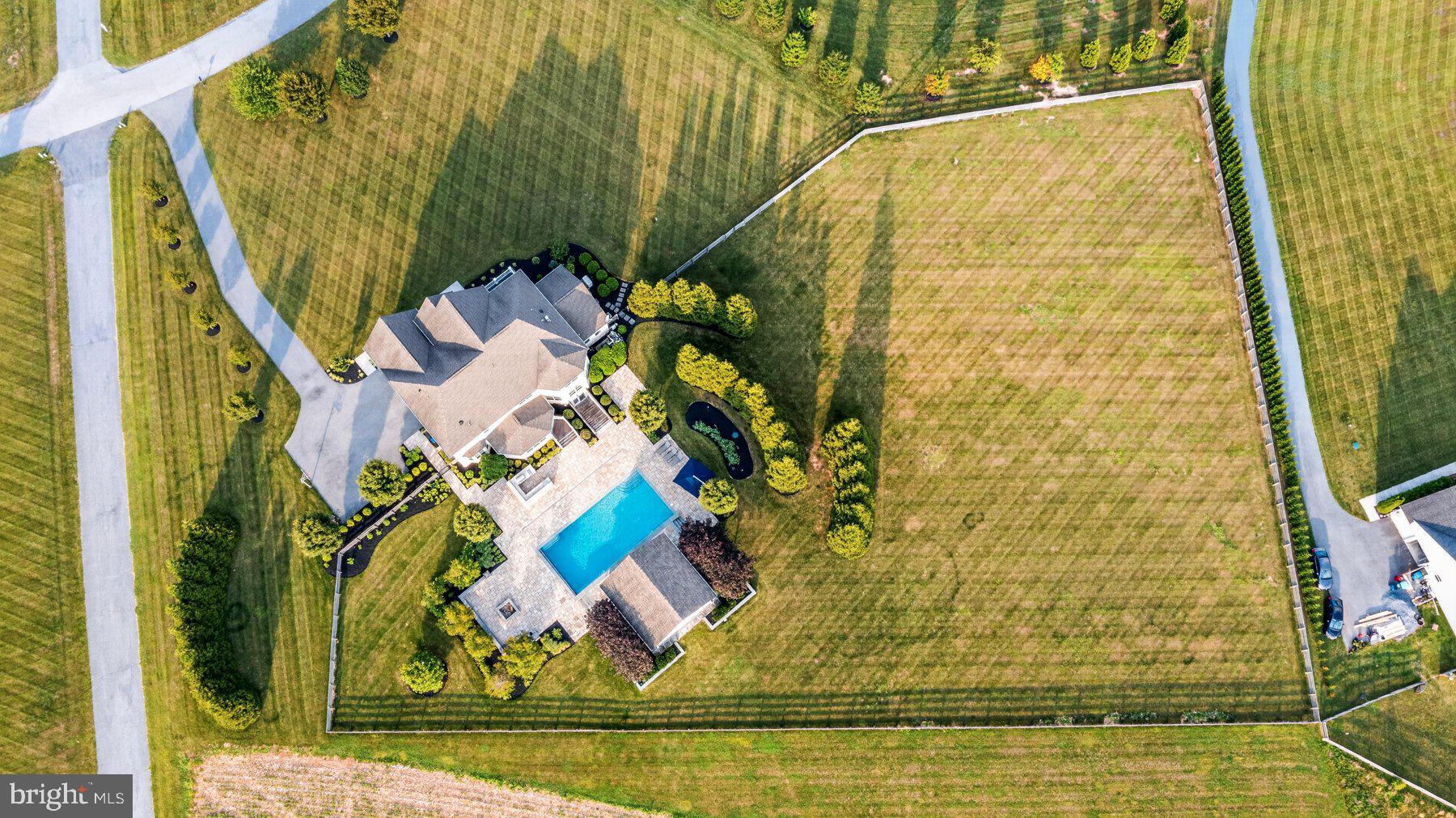 6704 SENECCA LANE