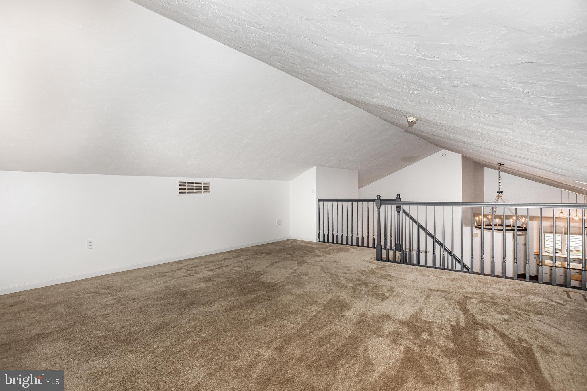 NORTHVIEW ACRES - Residential