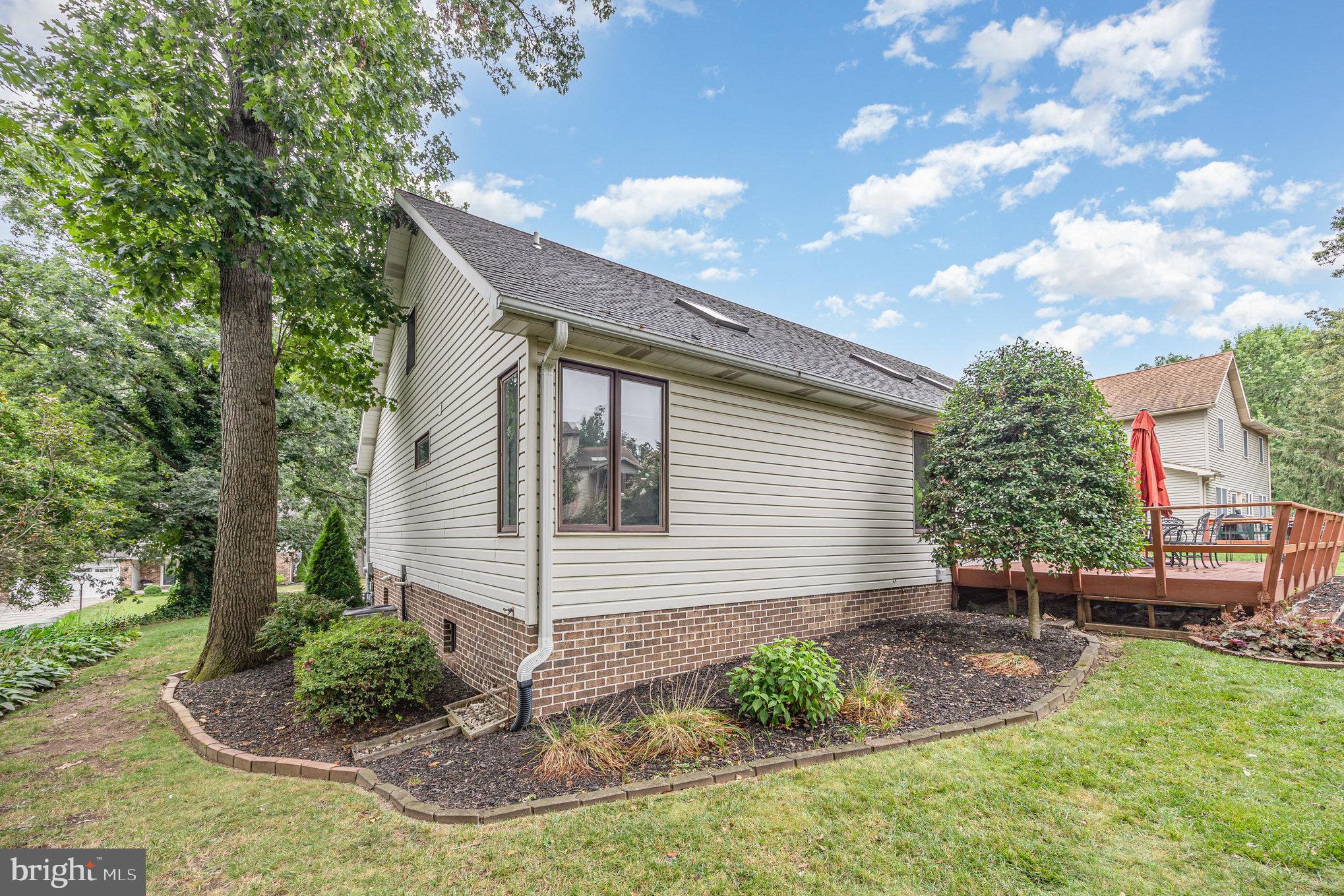 NORTHVIEW ACRES - Residential