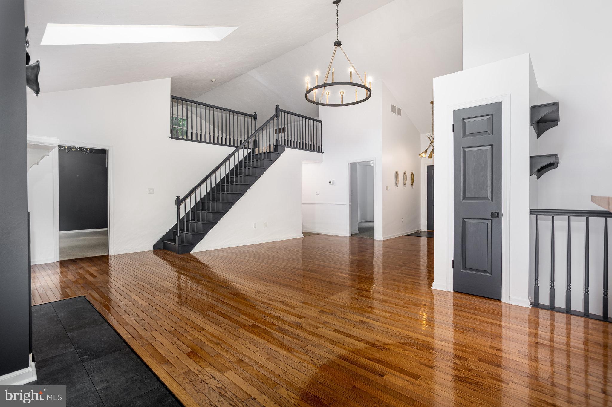 NORTHVIEW ACRES - Residential