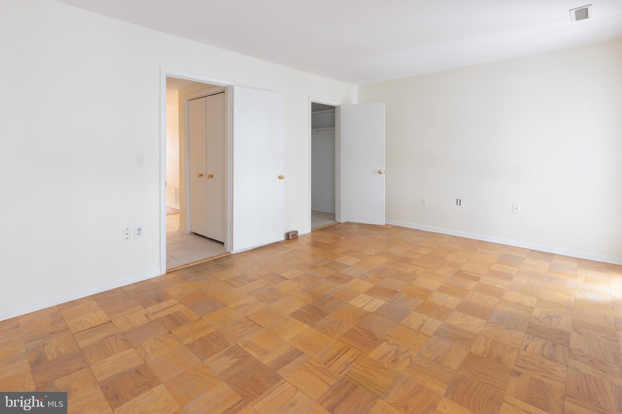 CROSS KEYS - Residential