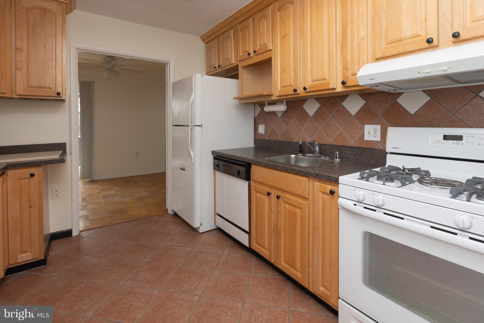 CROSS KEYS - Residential