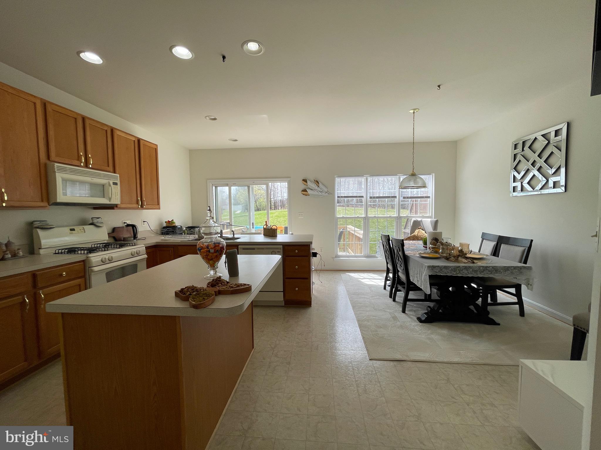 TAMARLANE - Residential Lease