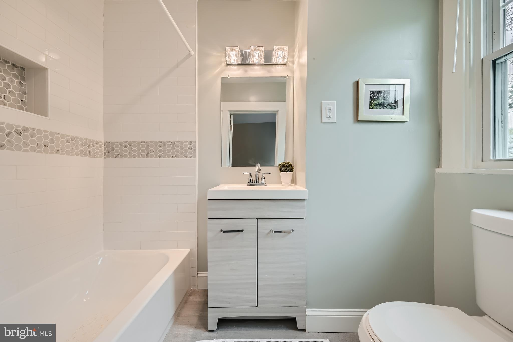 LAKE EVESHAM HISTORIC DISTRICT - Residential