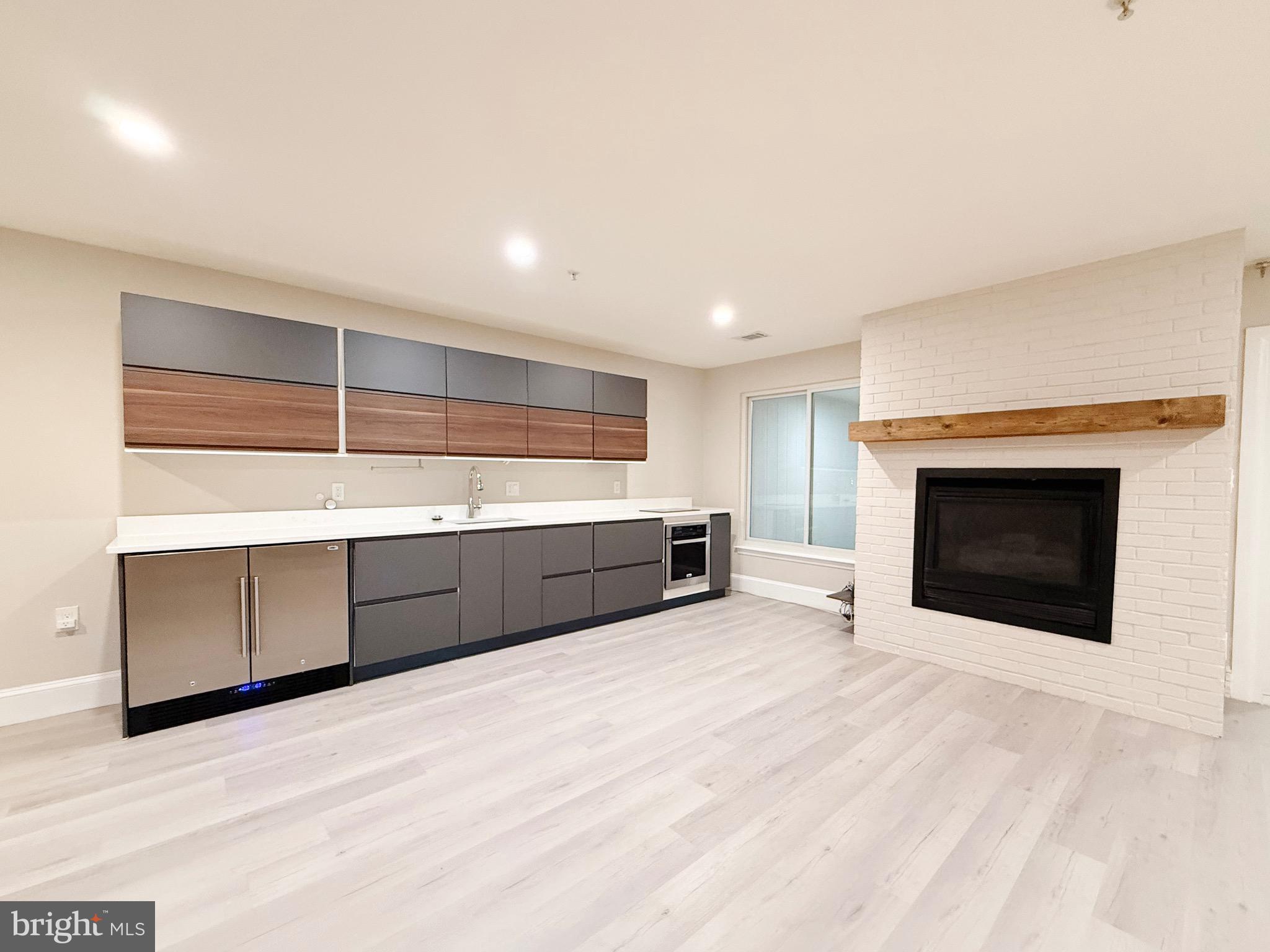 CLOPPERS MILL WEST - Residential Lease