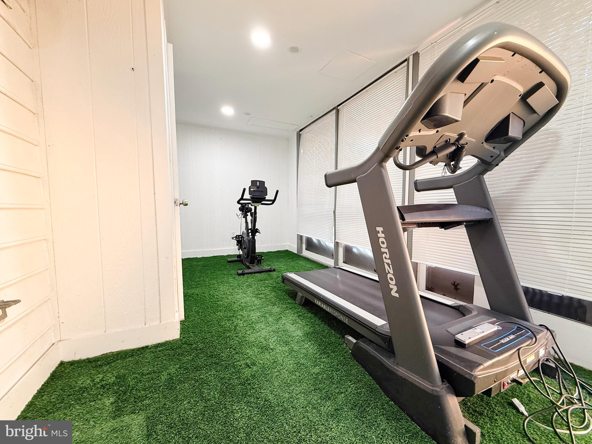 CLOPPERS MILL WEST - Residential Lease