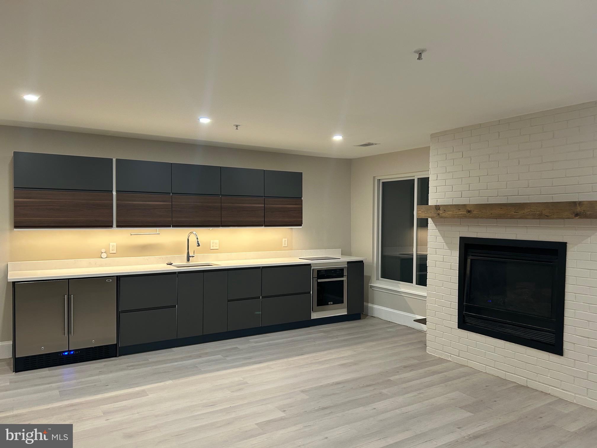 CLOPPERS MILL WEST - Residential Lease