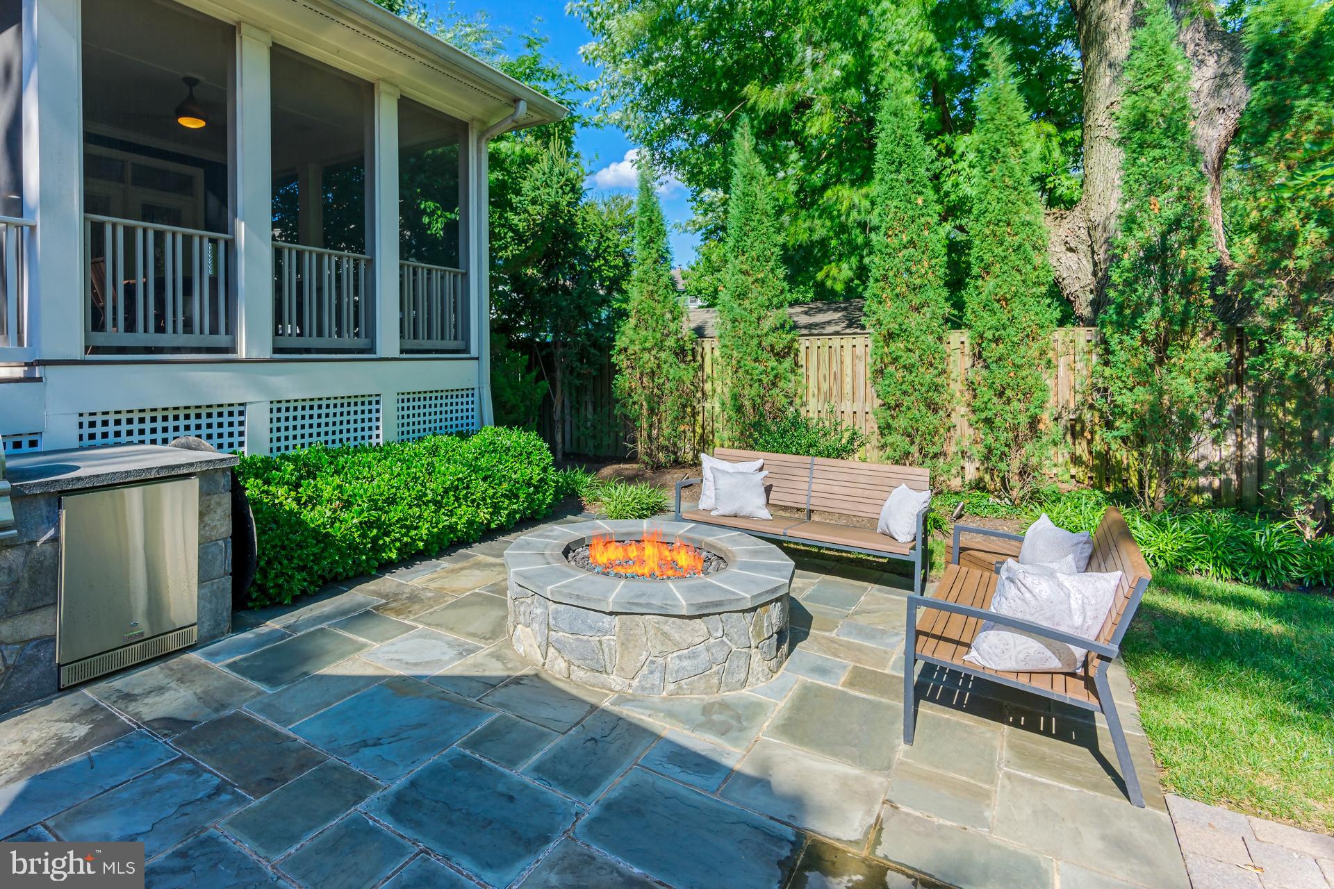 ROSEMONT - Residential