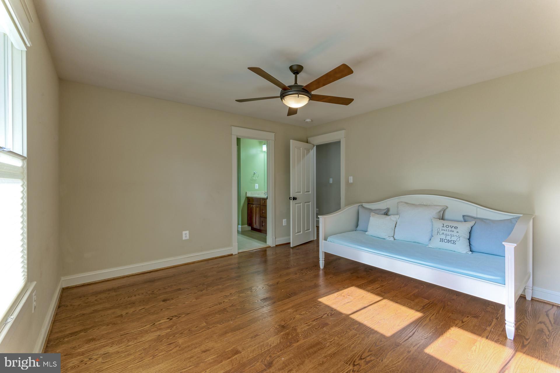 ROSEMONT - Residential