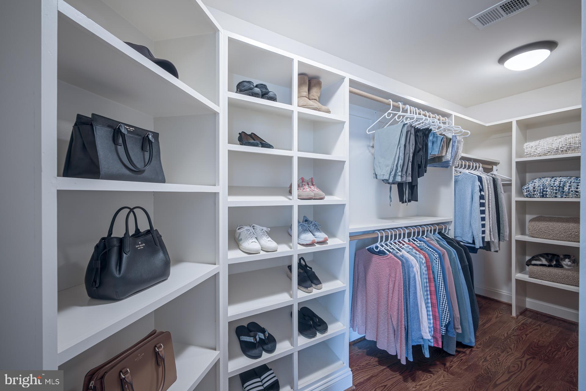 ROSEMONT - Residential