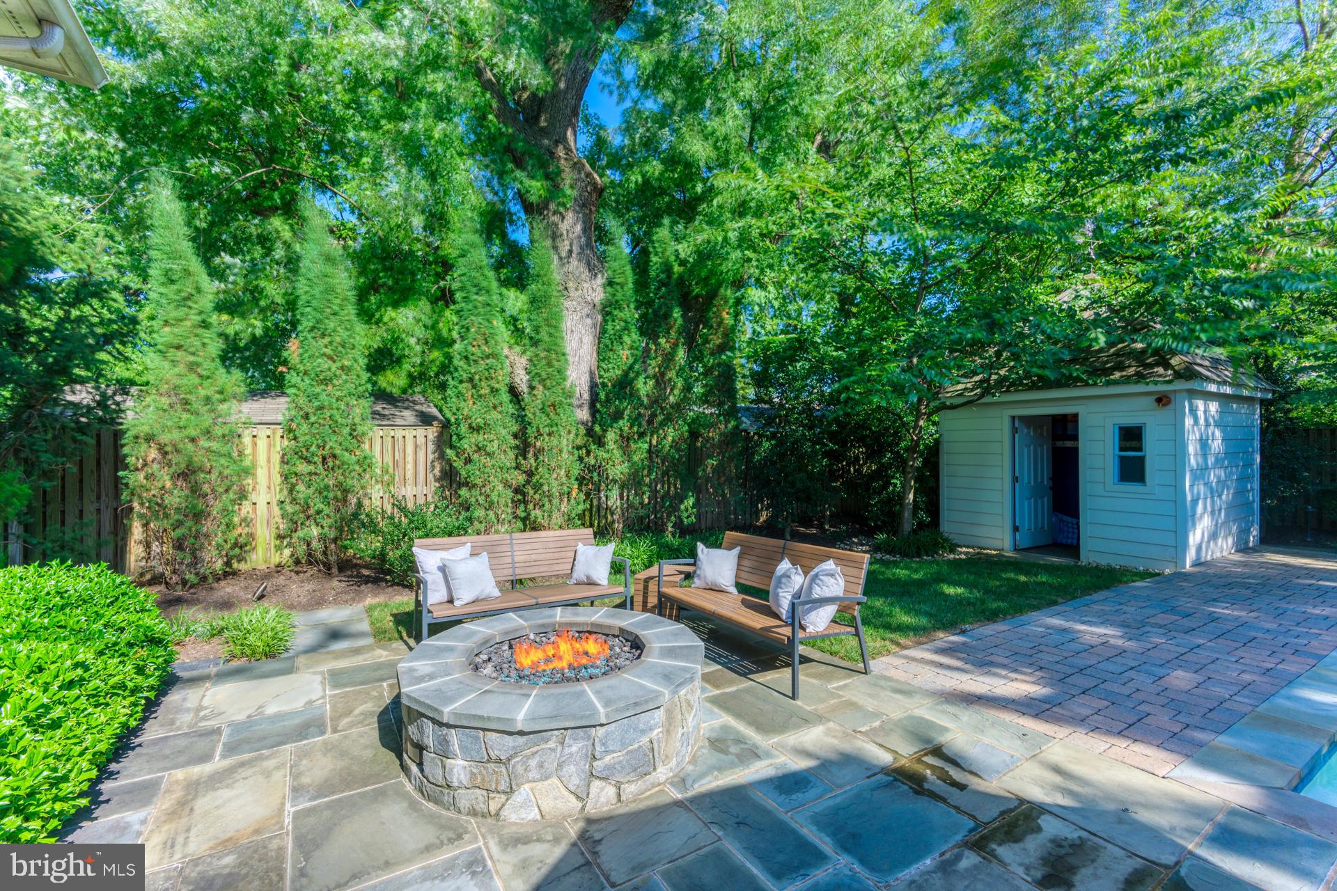 ROSEMONT - Residential