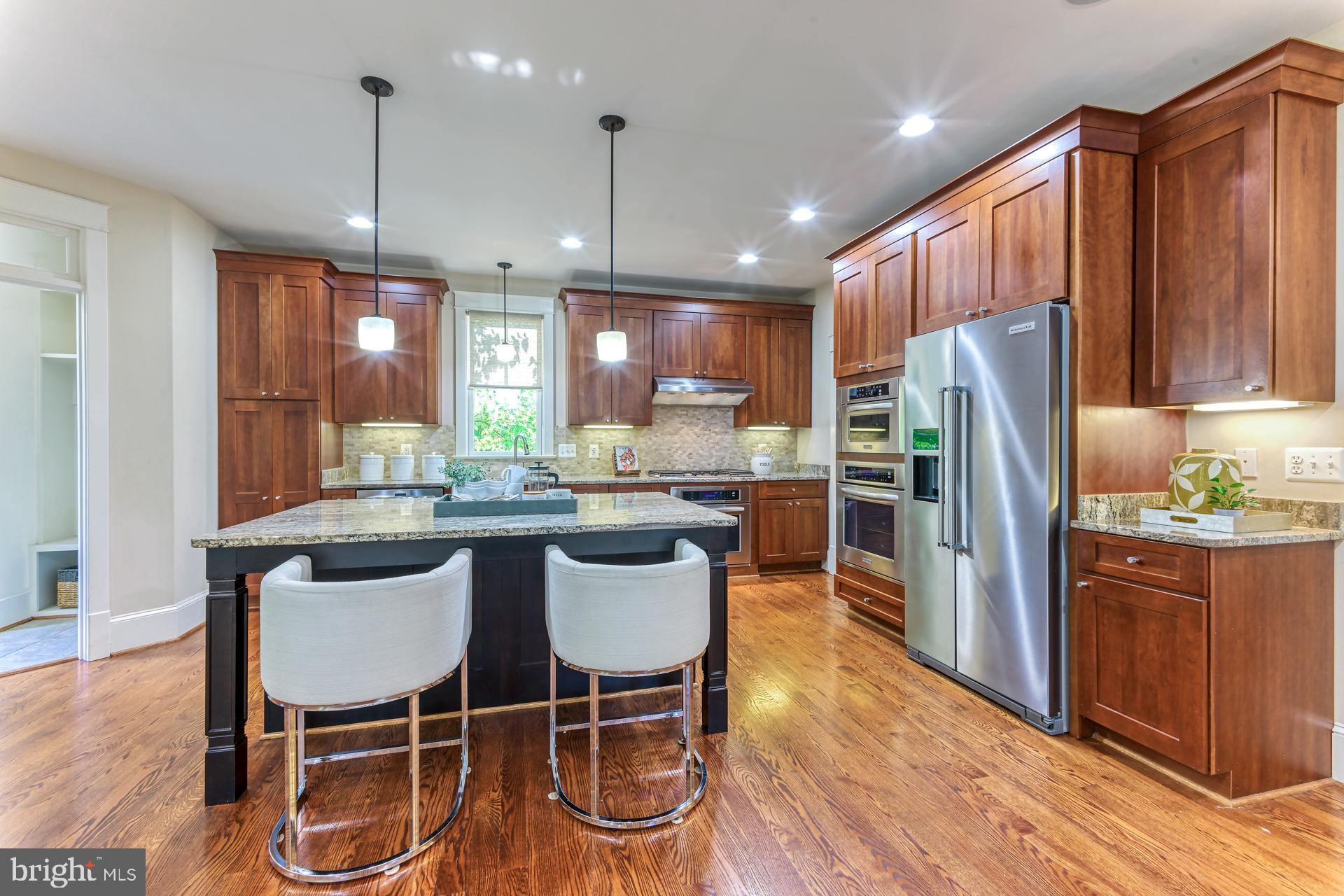 ROSEMONT - Residential