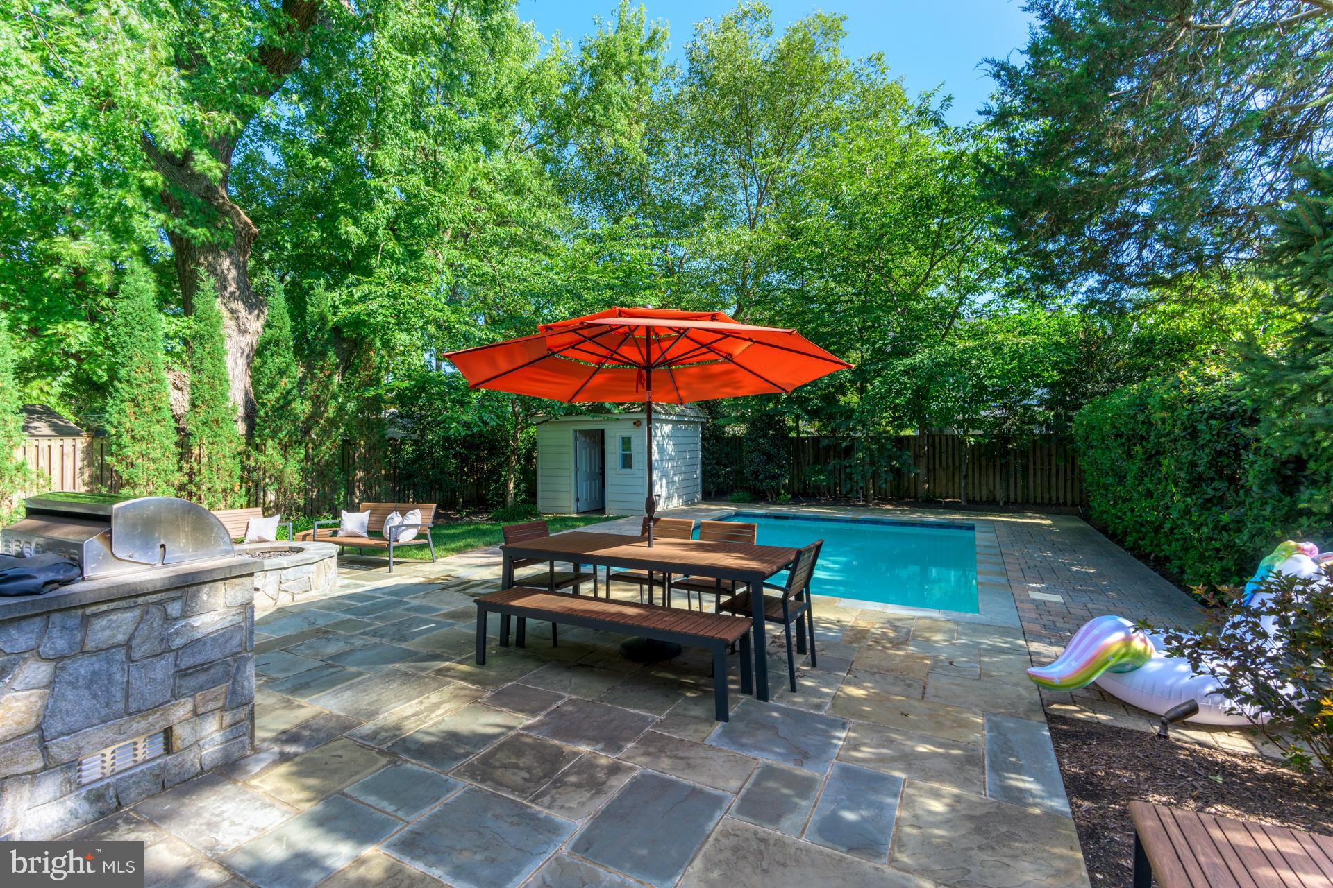 ROSEMONT - Residential