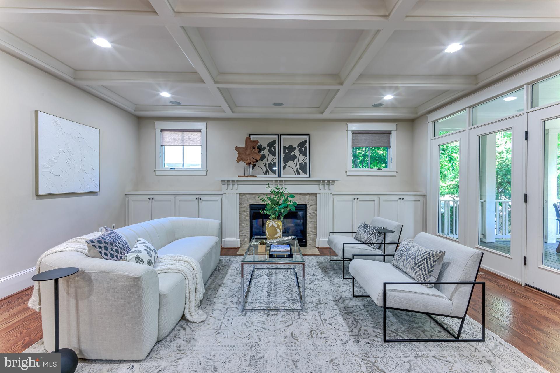 ROSEMONT - Residential