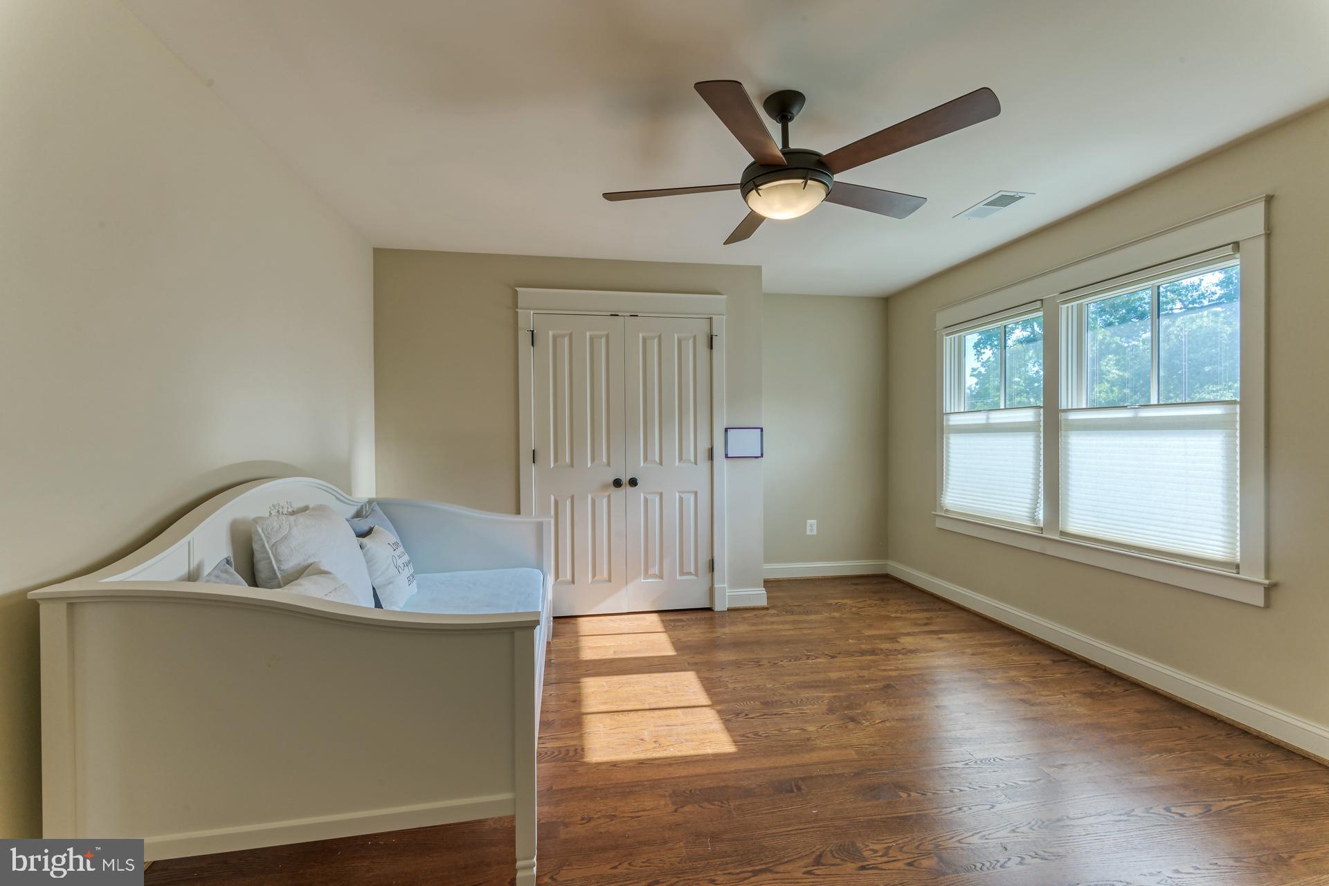 ROSEMONT - Residential