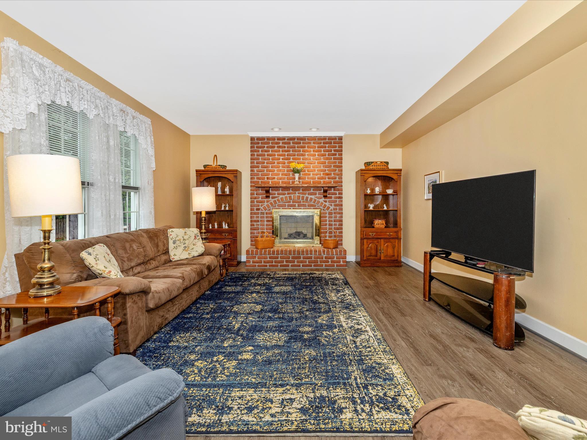 WHITTIER - Residential