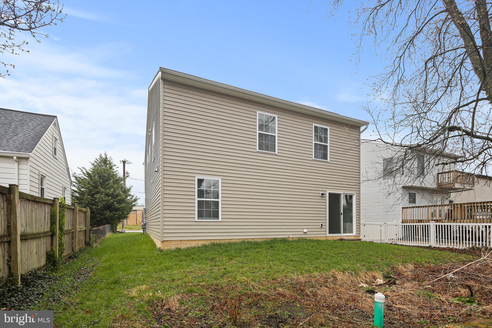 ARUNDEL GARDENS - Residential