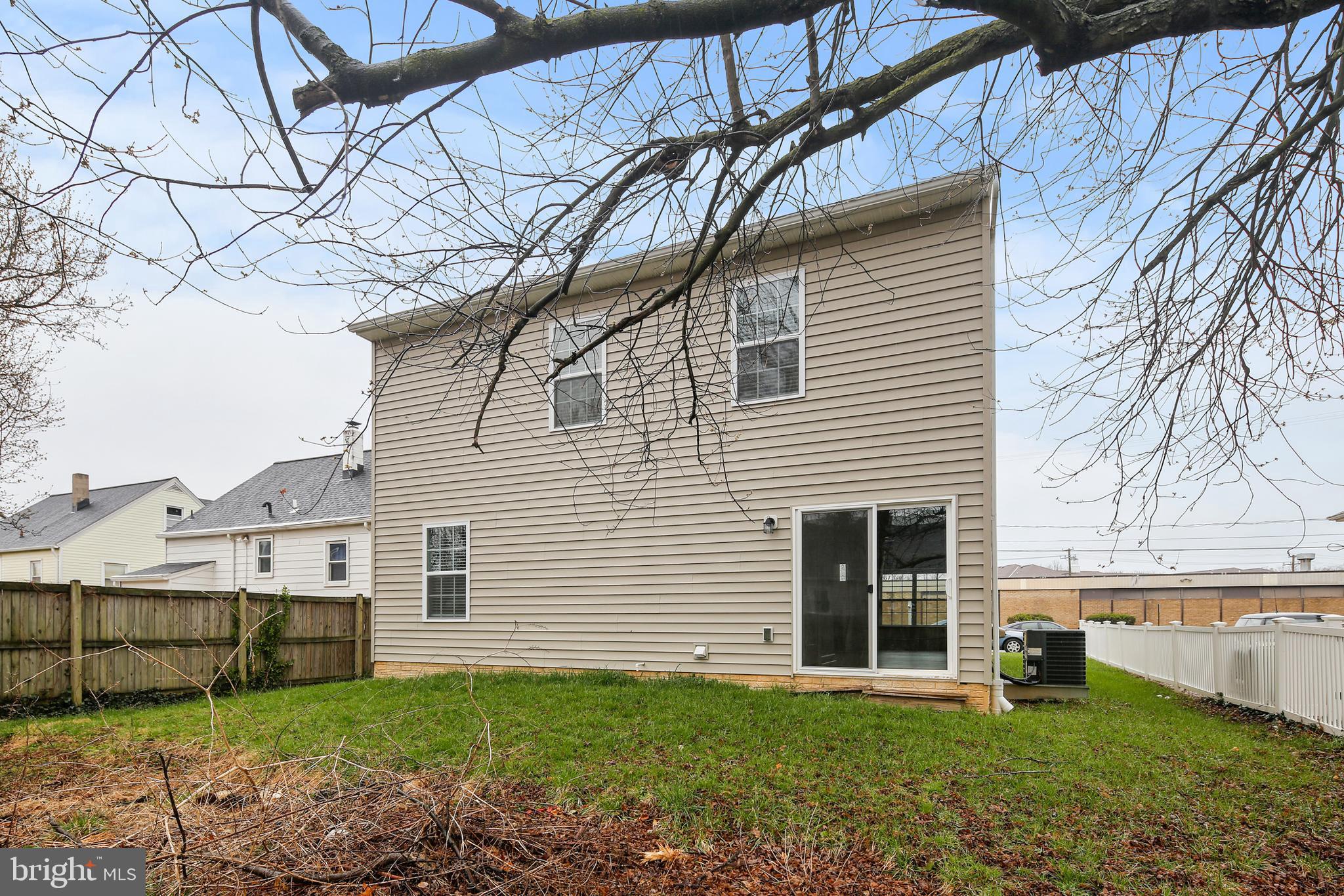 ARUNDEL GARDENS - Residential