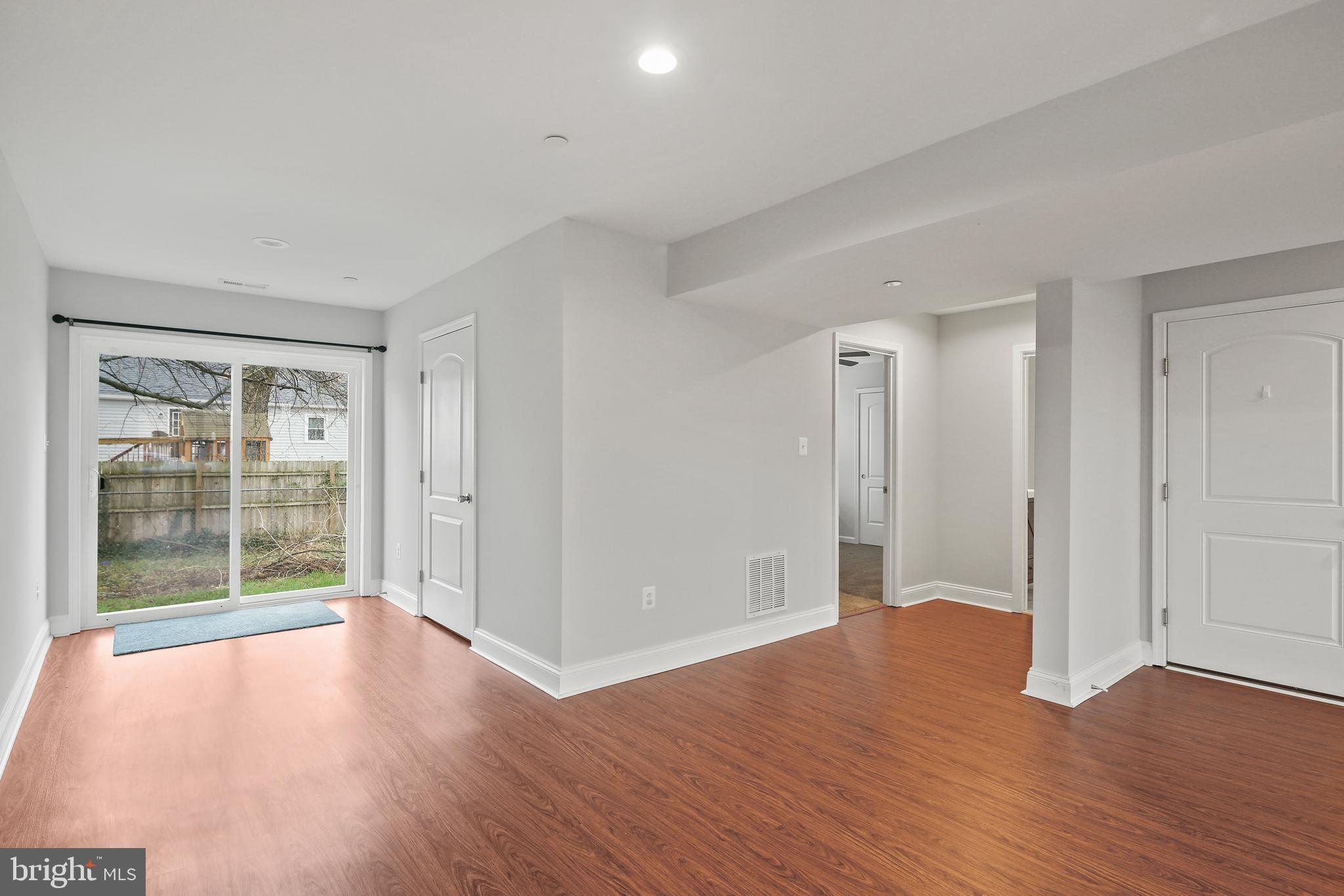 ARUNDEL GARDENS - Residential