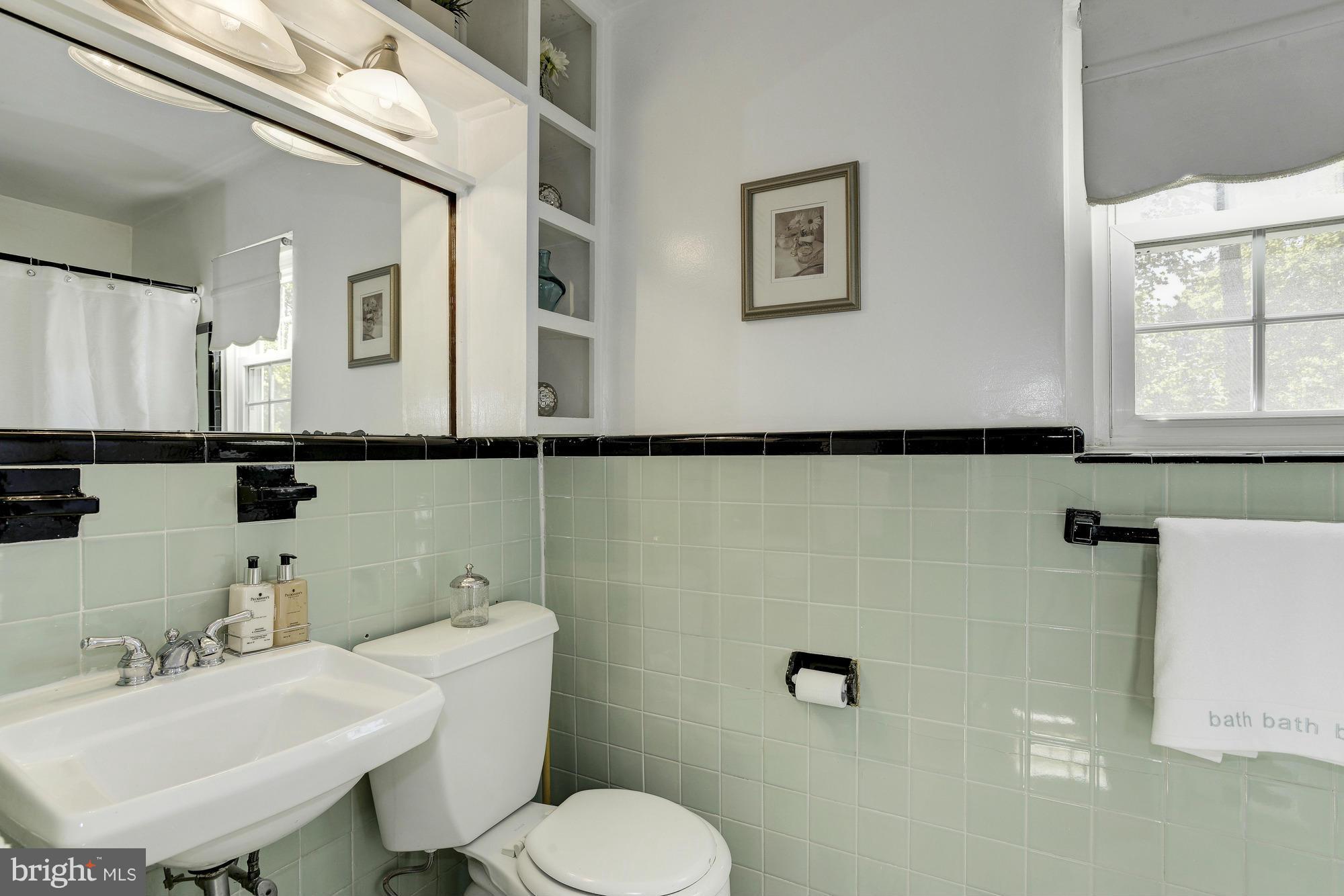 ALTA VISTA TERRACE - Residential