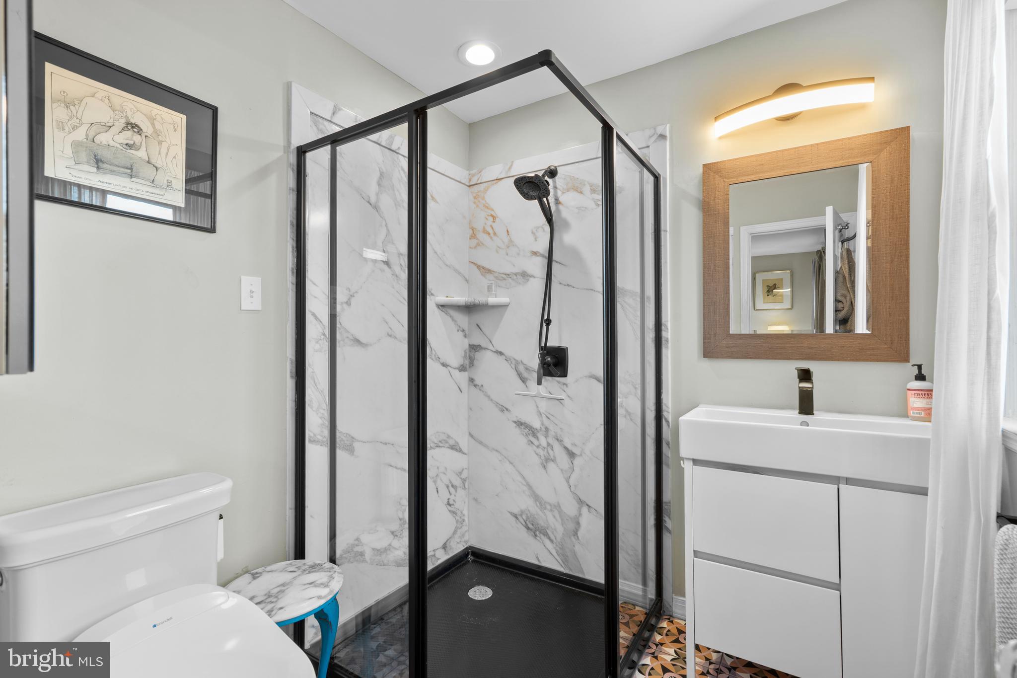 CHESTNUT HILL - Residential