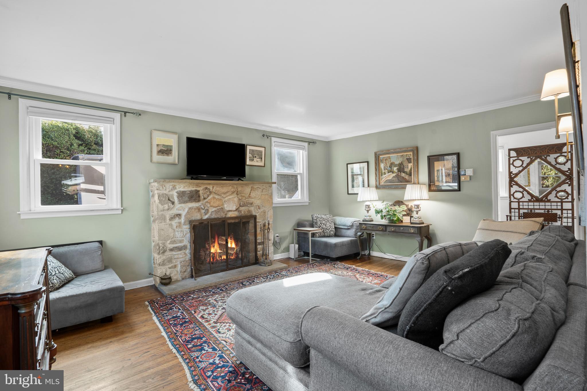 CHESTNUT HILL - Residential