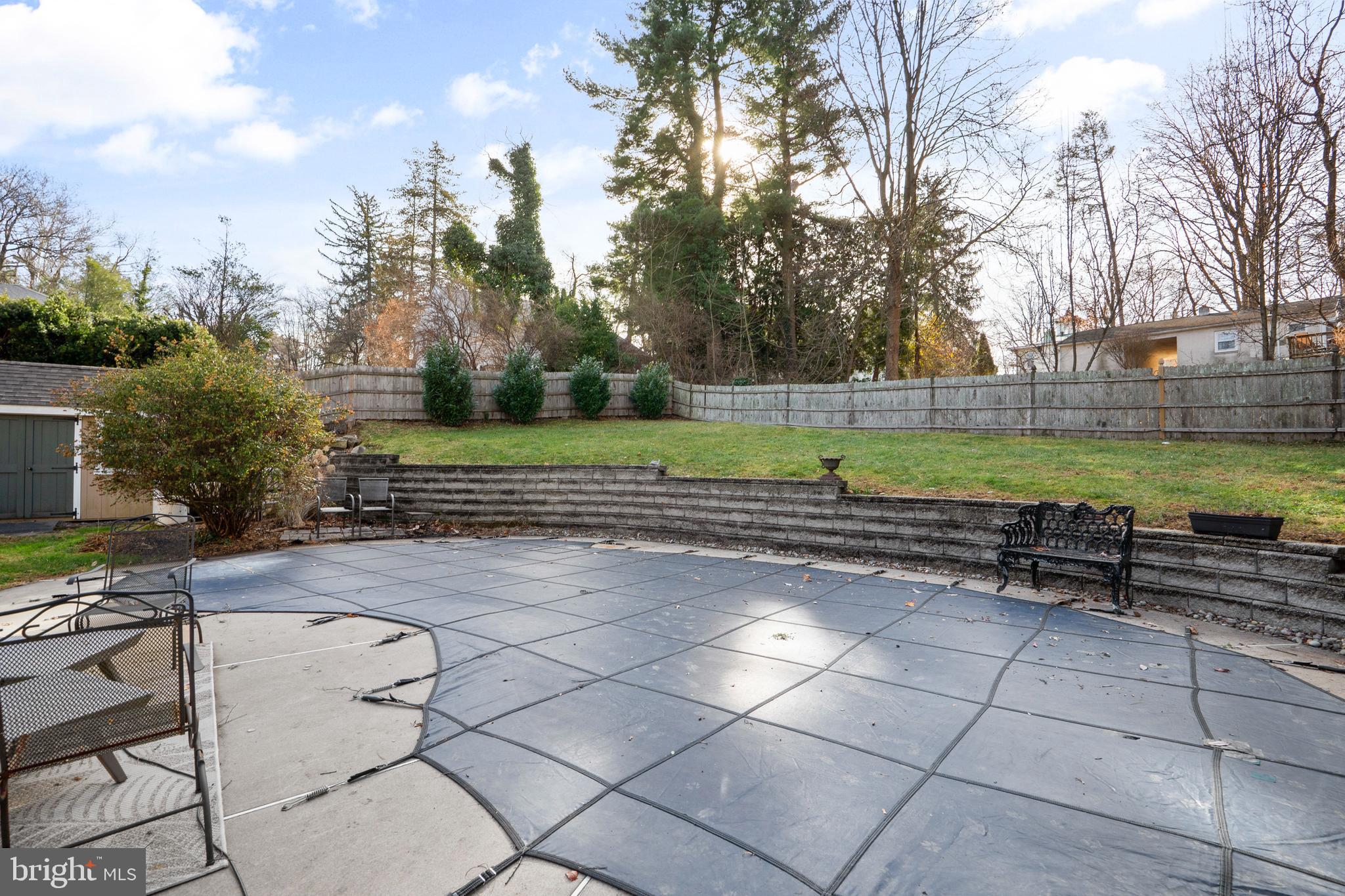 CHESTNUT HILL - Residential