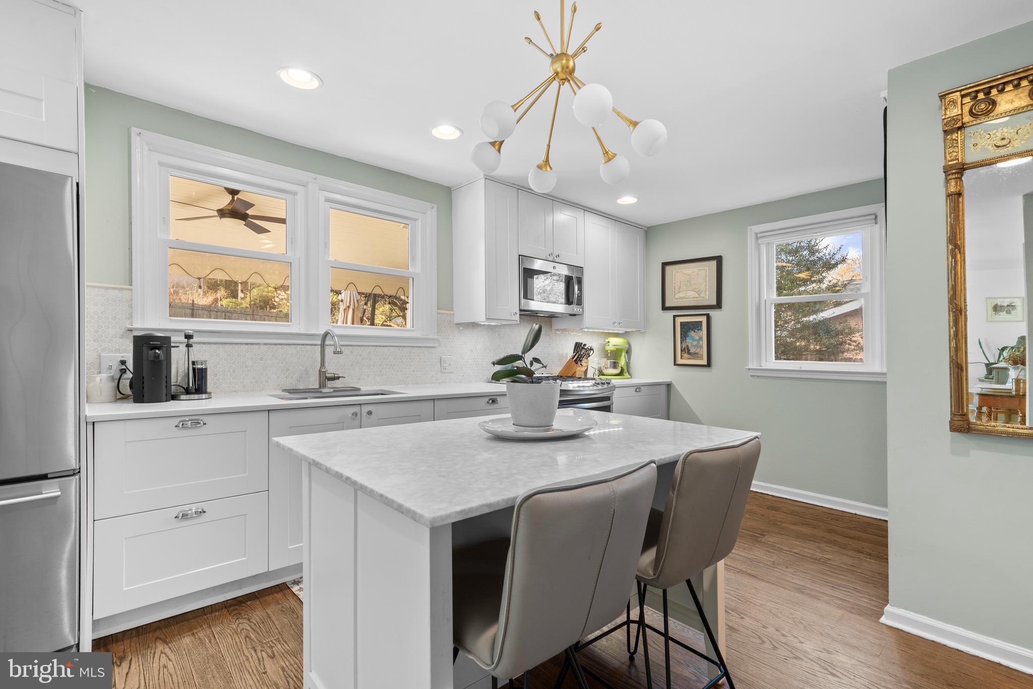 CHESTNUT HILL - Residential