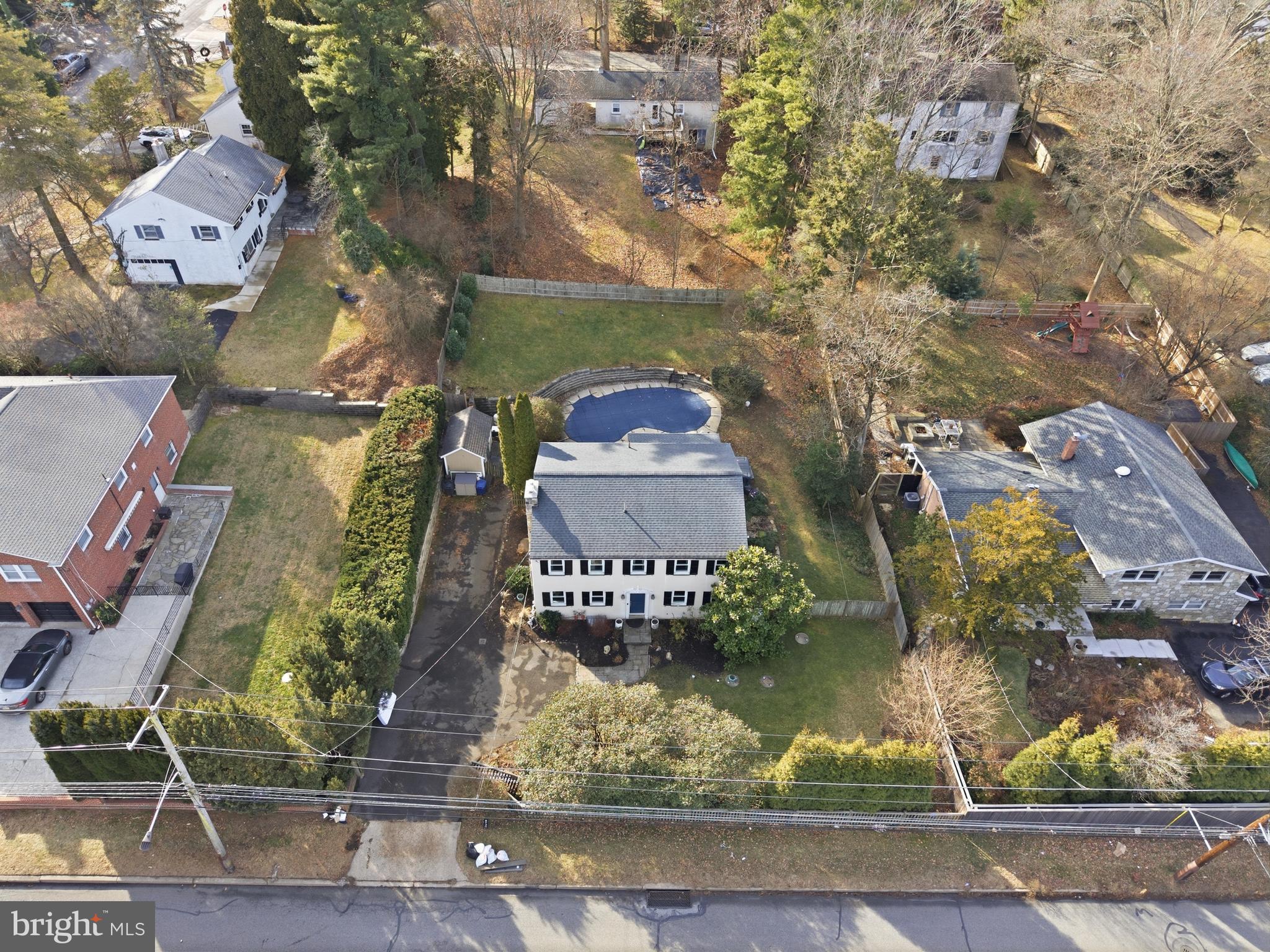 CHESTNUT HILL - Residential