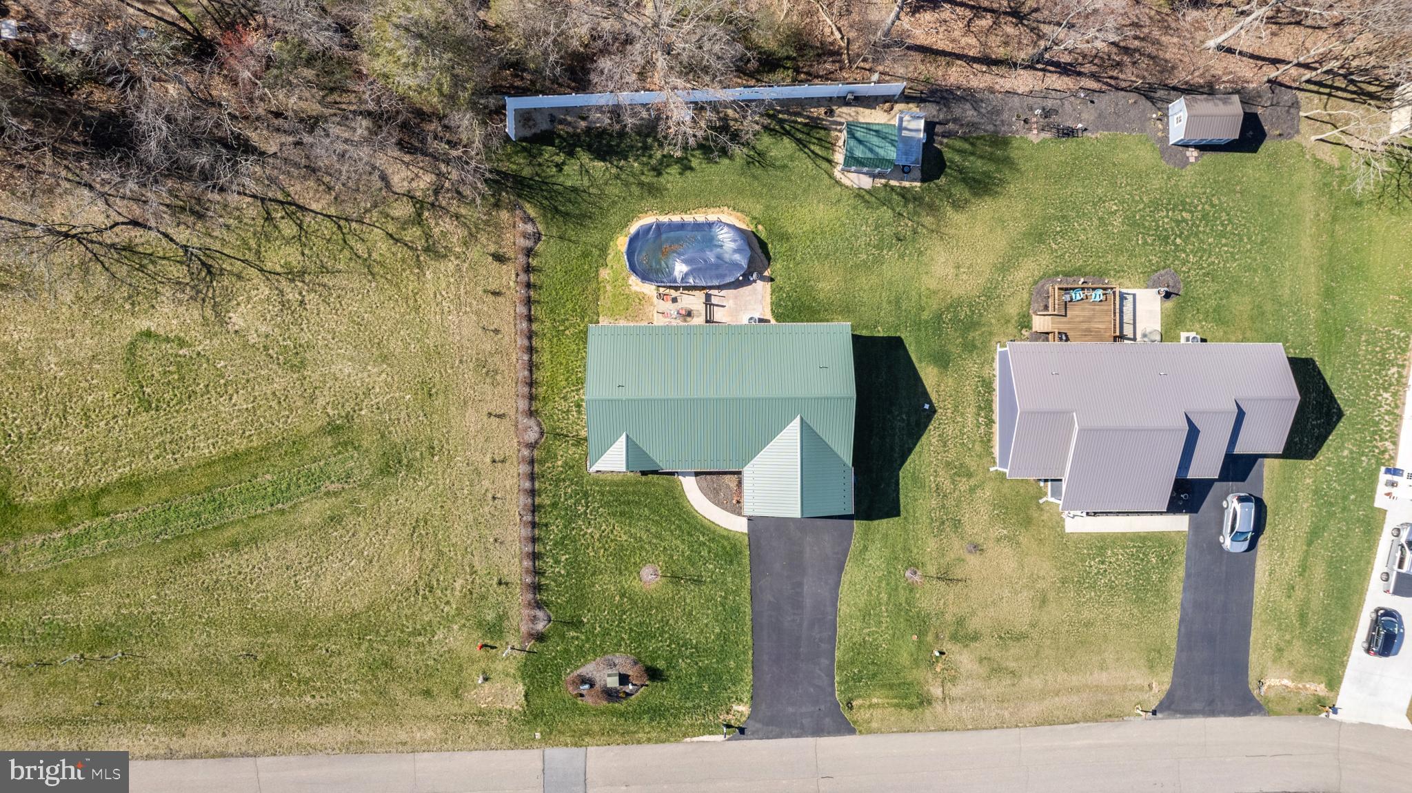 DEERFIELD ESTATES - Residential