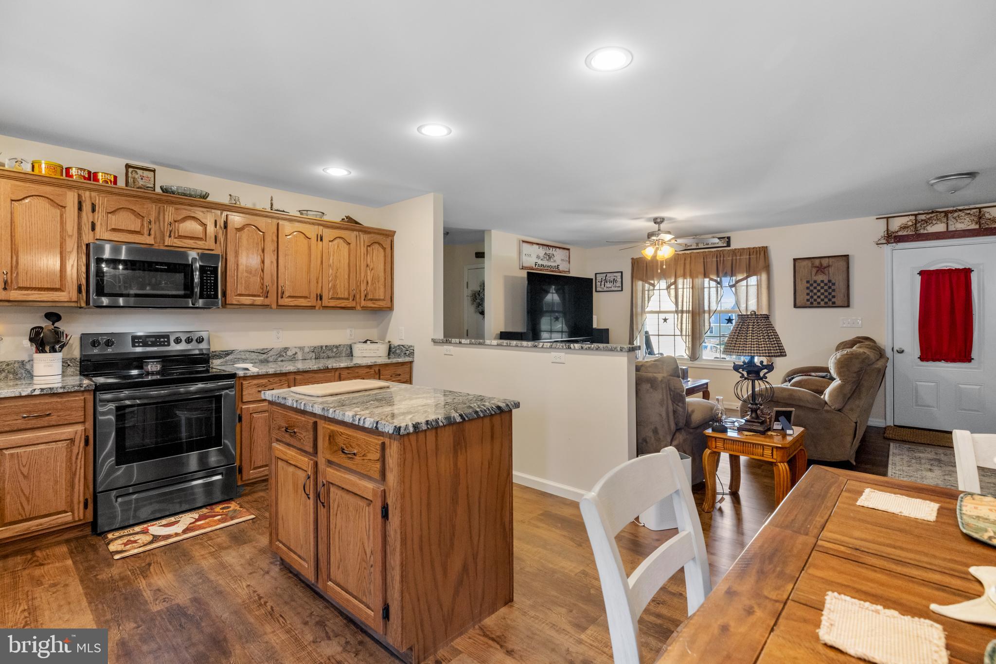 DEERFIELD ESTATES - Residential