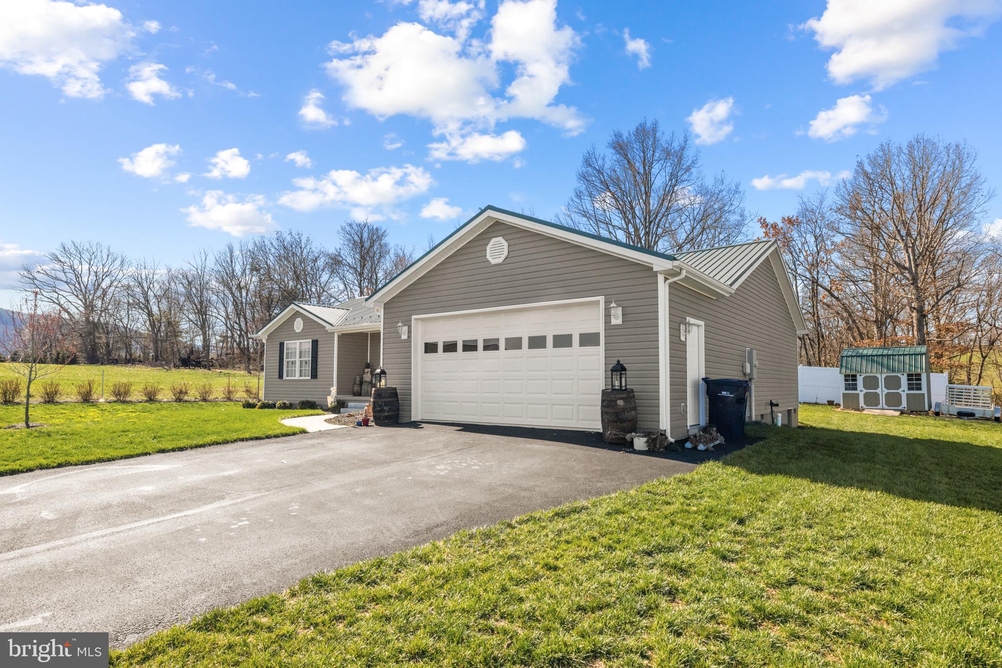 DEERFIELD ESTATES - Residential