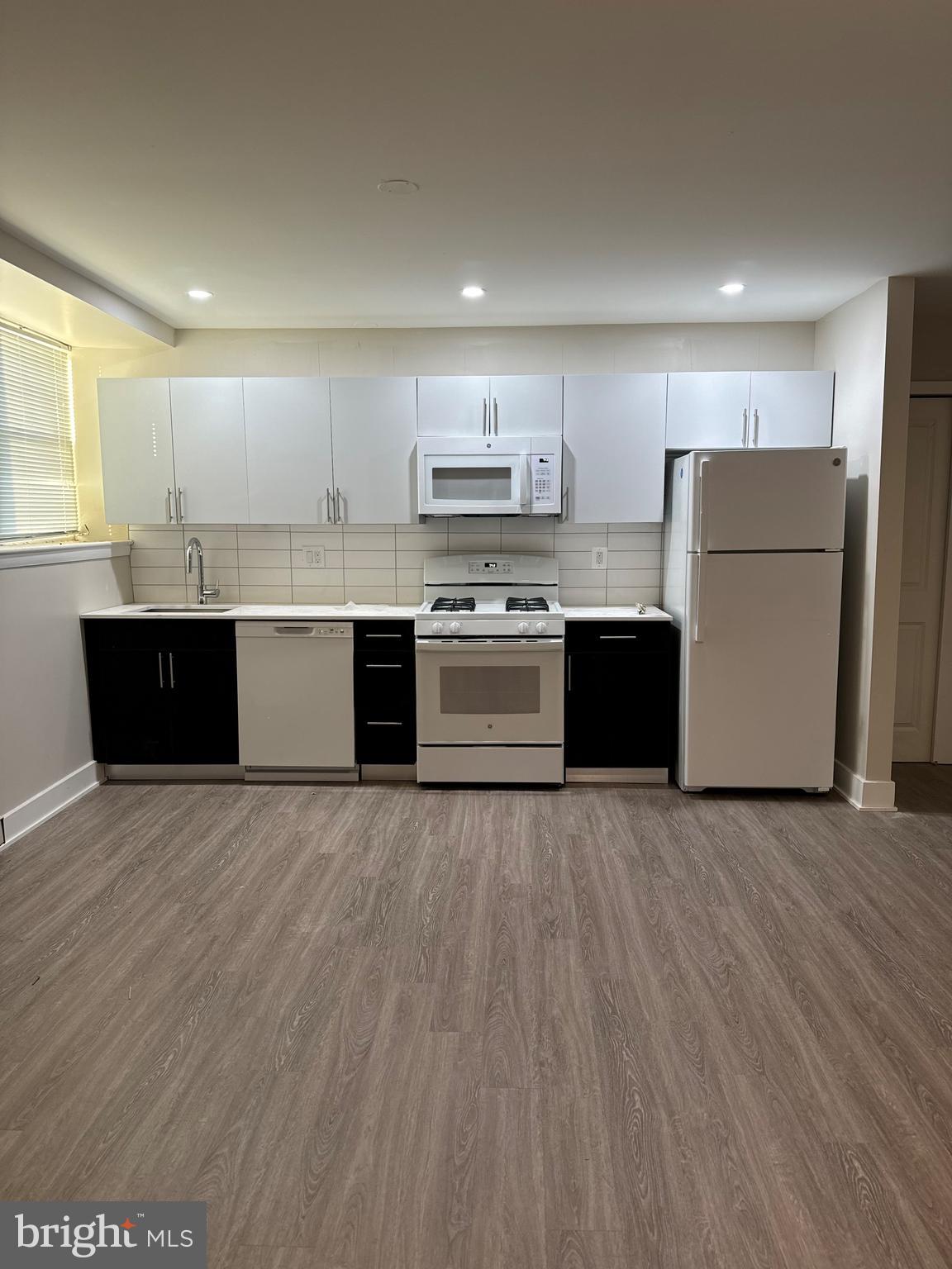 ROXBOROUGH - Residential Lease