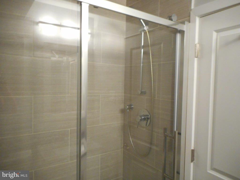 ROXBOROUGH - Residential Lease