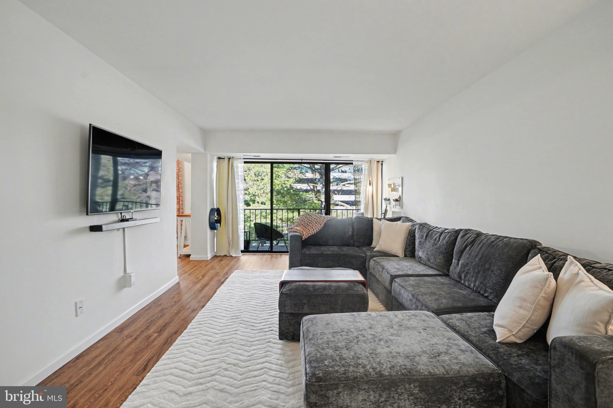 2073 ROYAL FERN COURT 34/21B