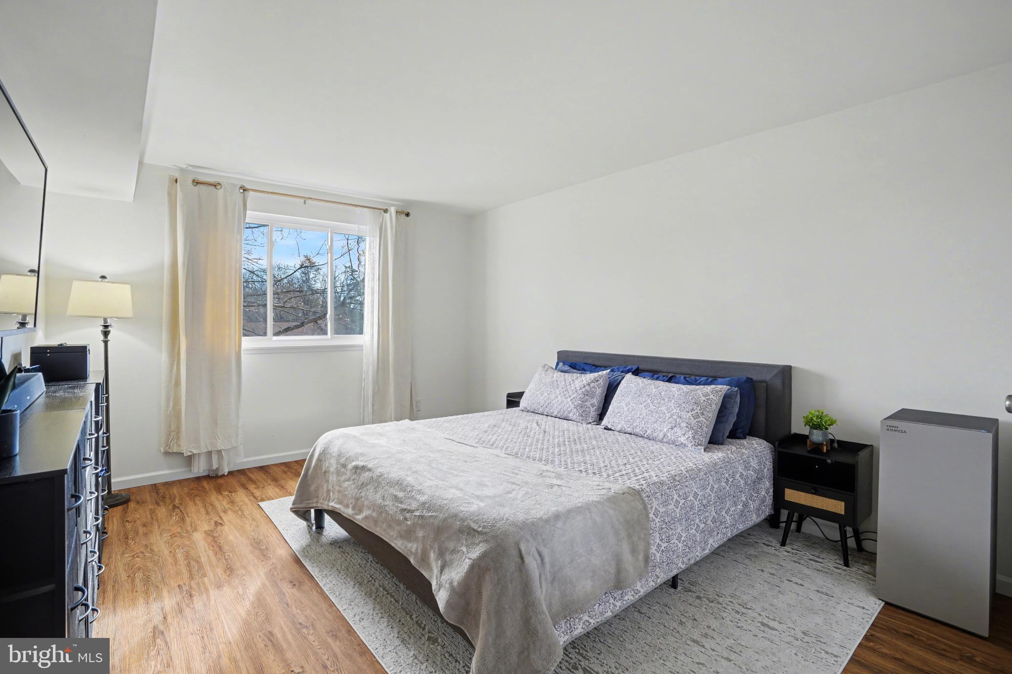 SOUTHGATE CONDO - Residential