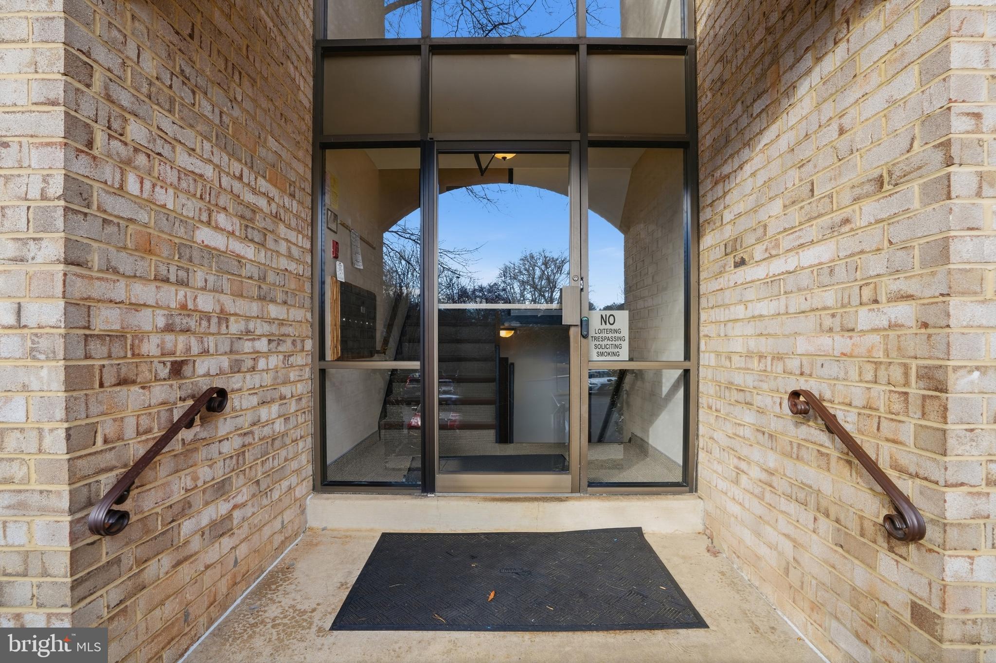 SOUTHGATE CONDO - Residential