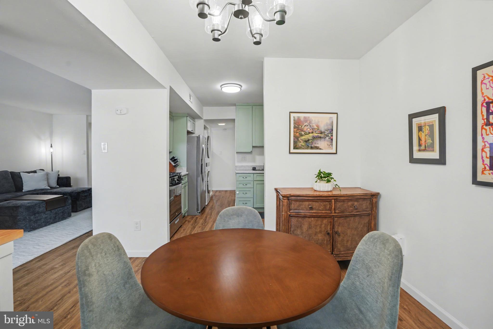 SOUTHGATE CONDO - Residential