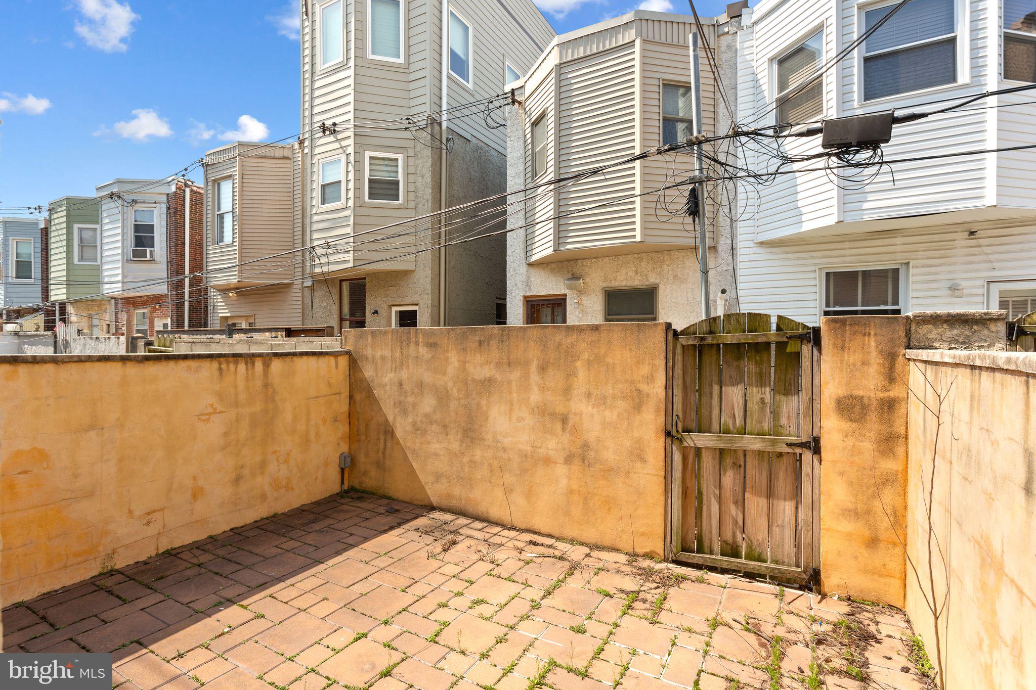 GIRARD ESTATES - Residential