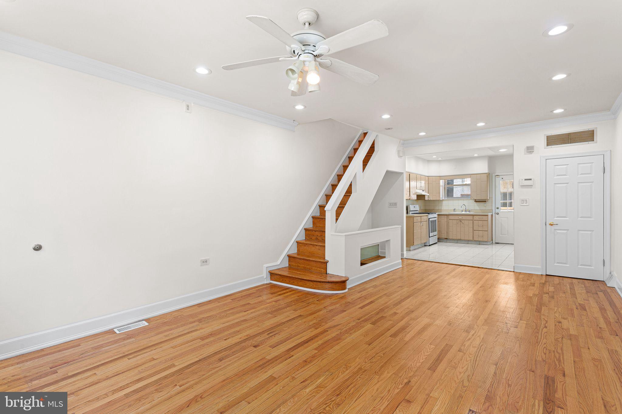 GIRARD ESTATES - Residential