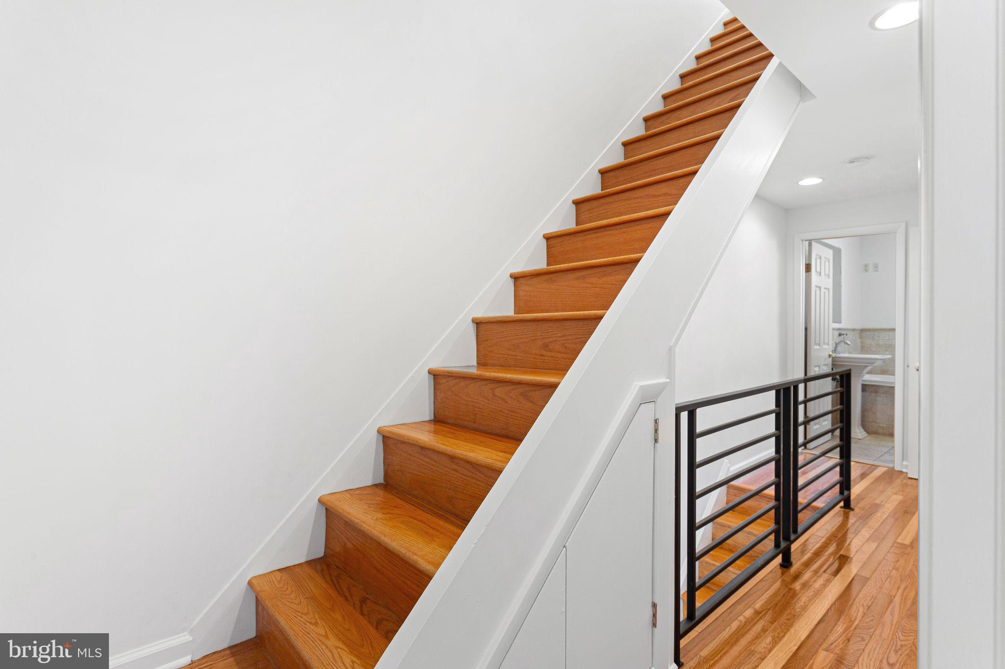 GIRARD ESTATES - Residential