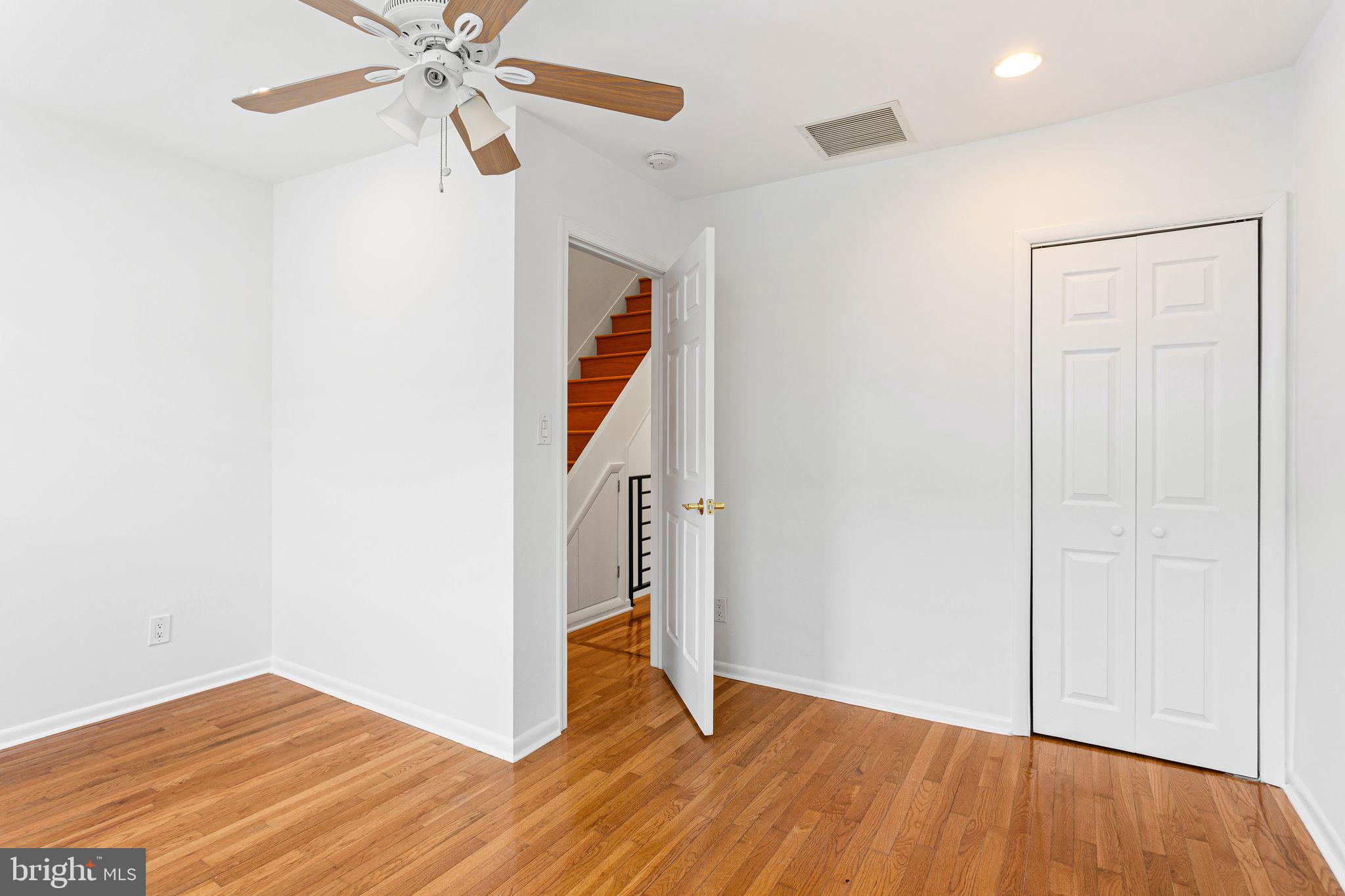 GIRARD ESTATES - Residential