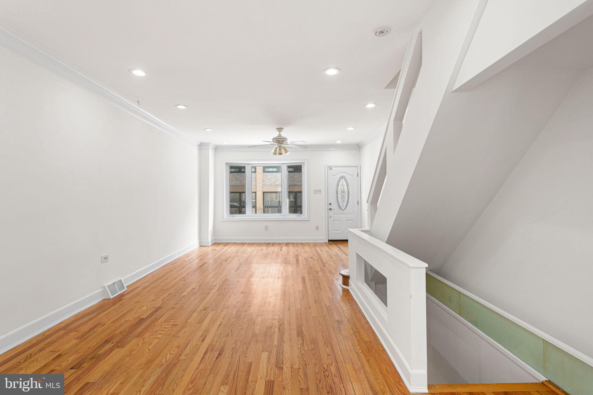 GIRARD ESTATES - Residential