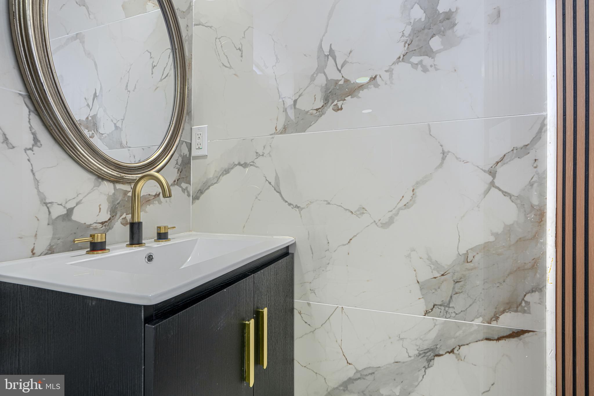 CEDONIA - Residential