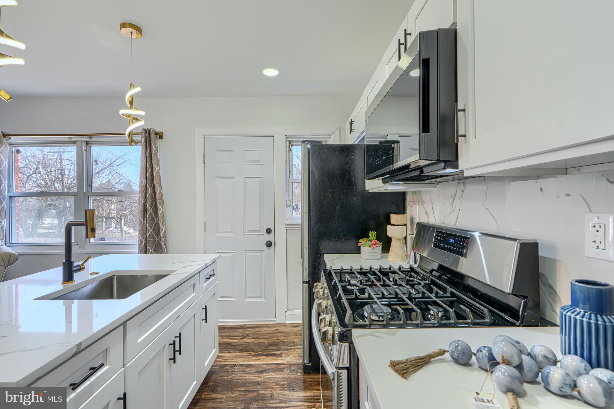 CEDONIA - Residential