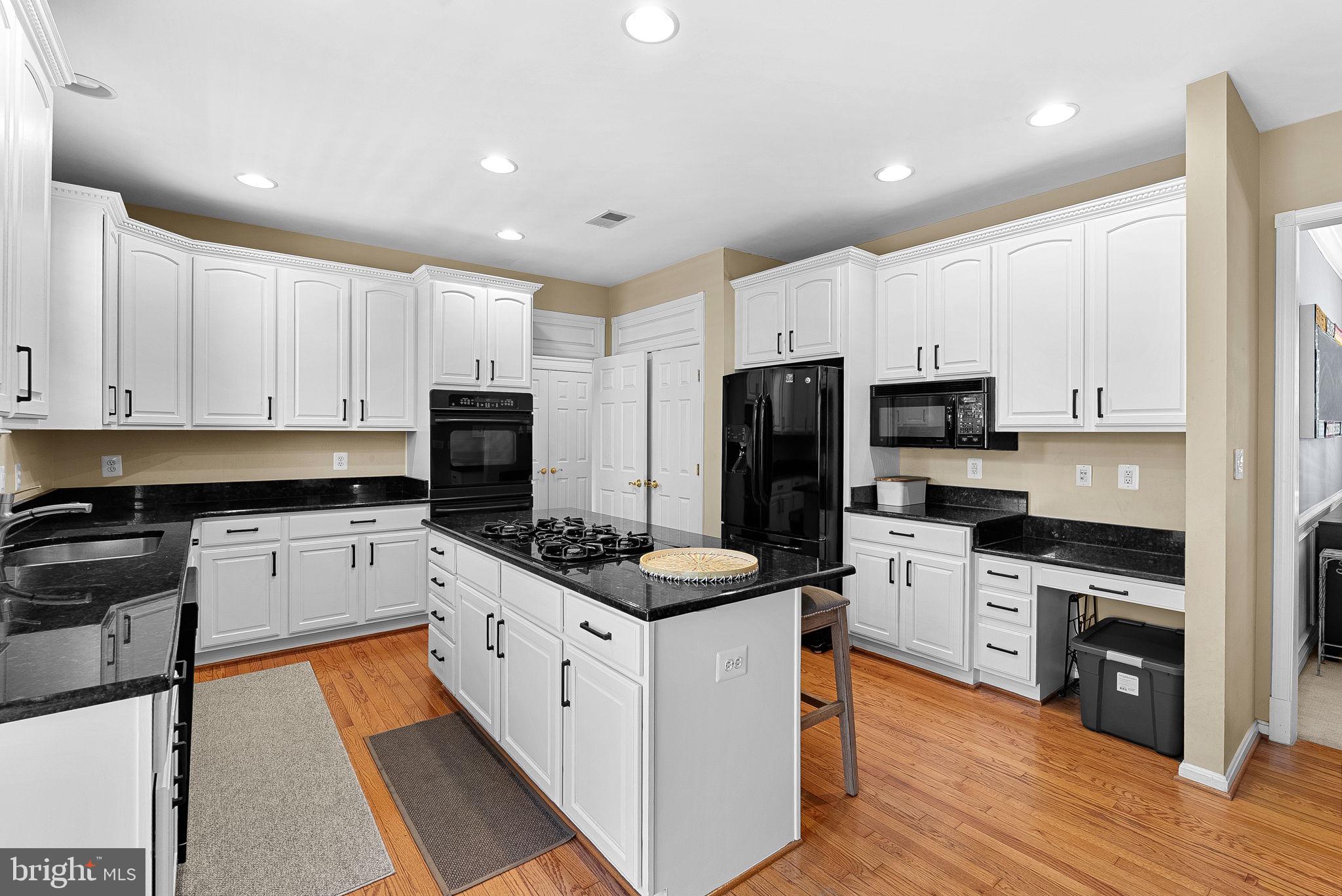 CEDAR RIDGE - Residential