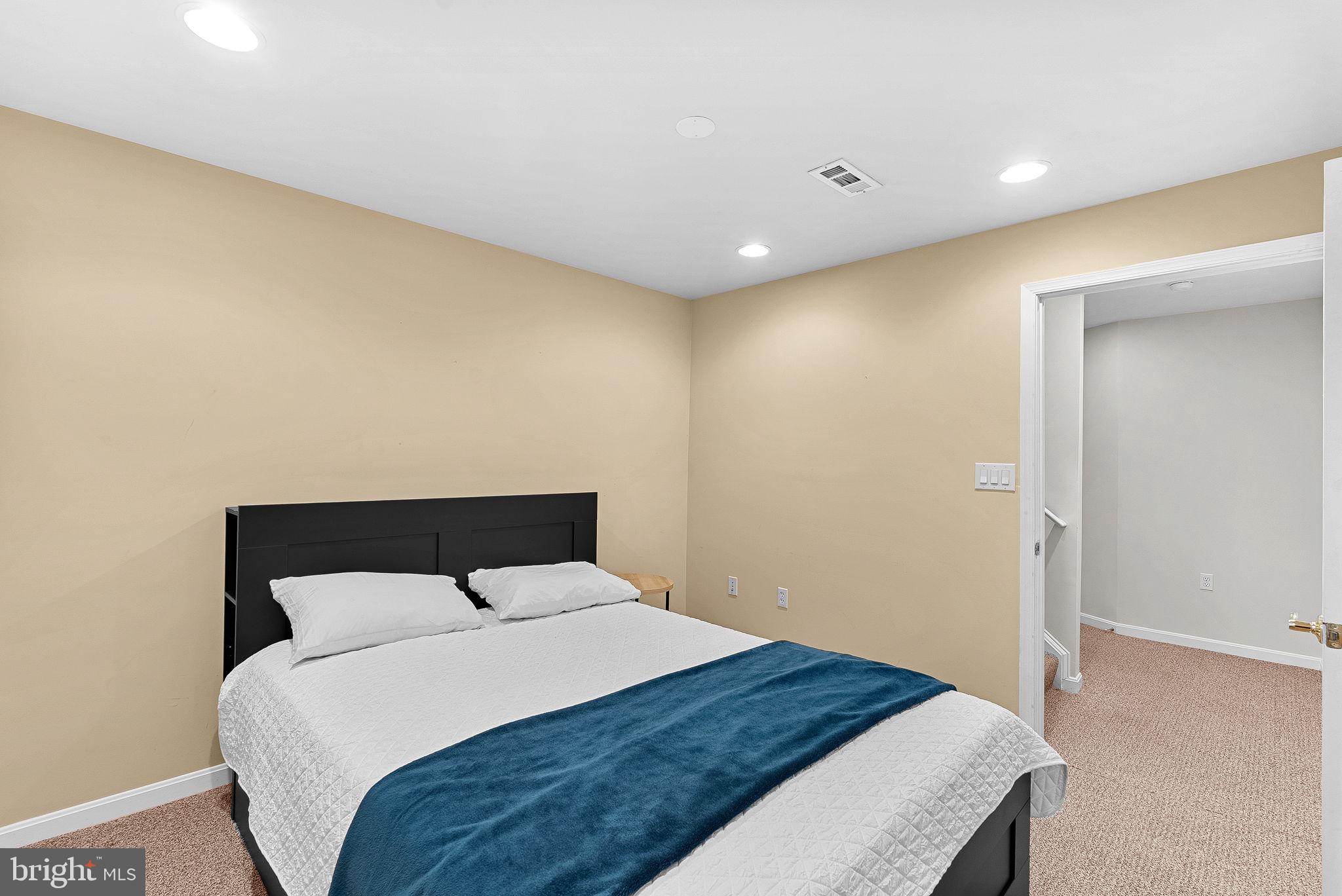 CEDAR RIDGE - Residential