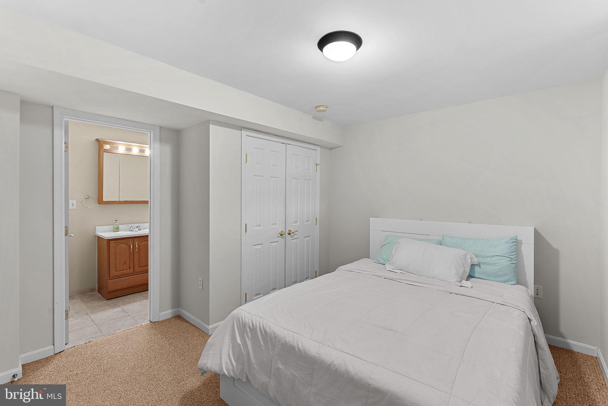 CEDAR RIDGE - Residential