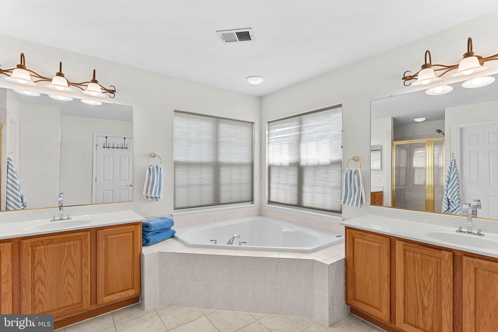 CEDAR RIDGE - Residential